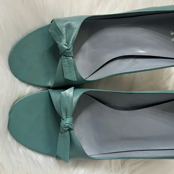 BCBG Peeptoe Heels - Picture 3 of 8